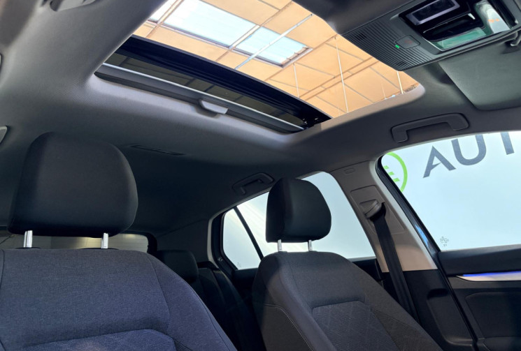 Volkswagen Golf 8 VIII-2.0 TDI 150 CV - TOIT OUVRANT - SIEGE CHAUFFANT