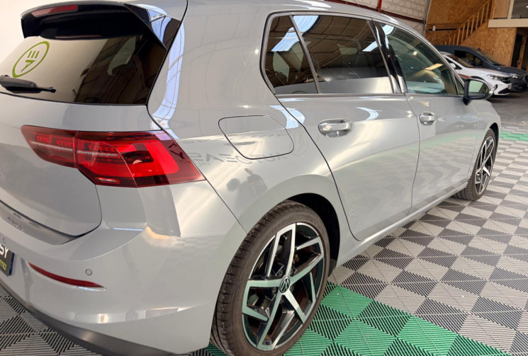 Volkswagen Golf 8 VIII-2.0 TDI 150 CV - TOIT OUVRANT - SIEGE CHAUFFANT