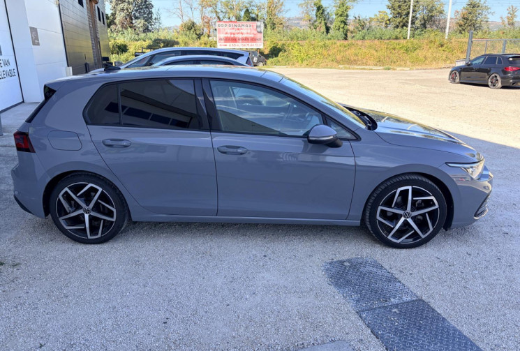 Volkswagen Golf 8 VIII-2.0 TDI 150 CV - TOIT OUVRANT - SIEGE CHAUFFANT