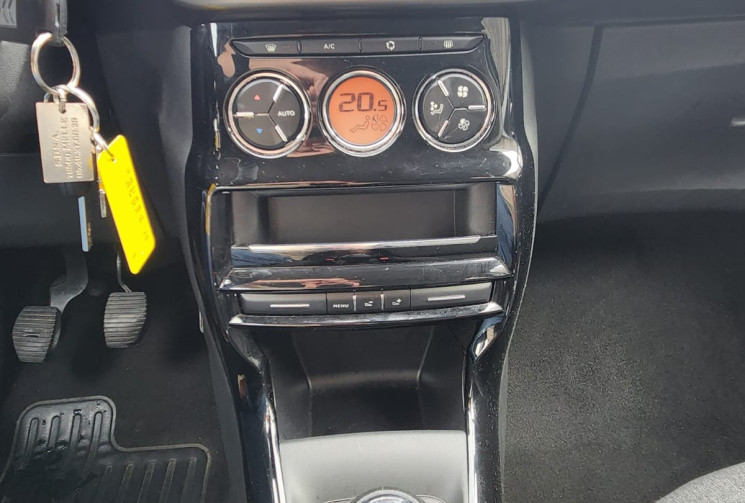 Citroën C3  1.6 BlueHDi 100/ CONFORT BUSINESS / GARANTIE 12 MOIS