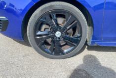 Peugeot 308 GT 1.6 THP 205 cv  MOTEUR A CHAINE CUIR CHAUFFANT MASSANT CAM DENON CARNET  
