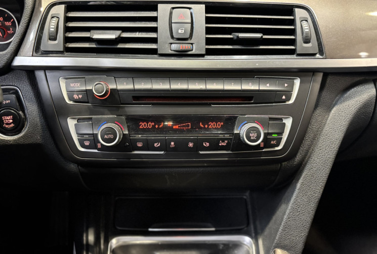 BMW Série 3 F30 318d BVA / TOIT PANO OUVRANT / ATTELAGE ÉLEC. / ACCÈS CONFORT / CHAÎNE CHANGÉE