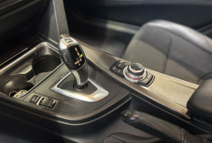BMW Série 3 F30 318d BVA / TOIT PANO OUVRANT / ATTELAGE ÉLEC. / ACCÈS CONFORT / CHAÎNE CHANGÉE