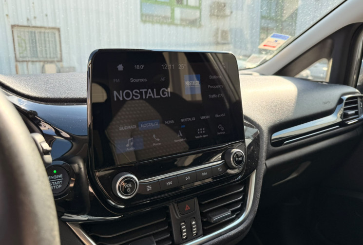 Ford Fiesta VII 5 portes 1.0 SCTi S&S 100 CV * Boîte auto * Clim * Carplay