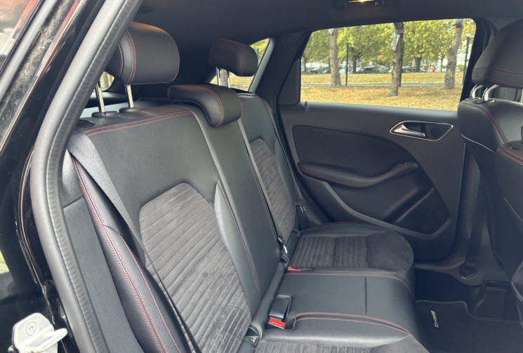 Mercedes Classe B  180 D AMG Line