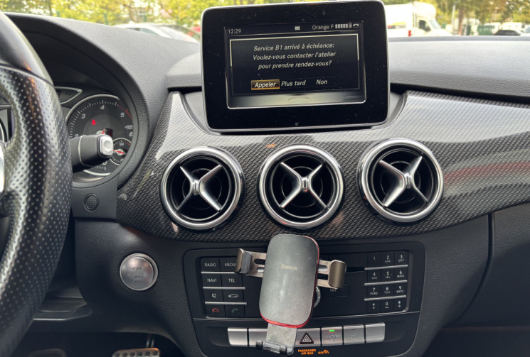 Mercedes Classe B  180 D AMG Line