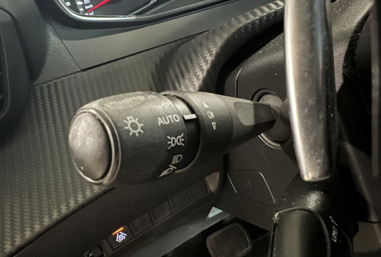 Peugeot 2008  1.5 BLUE-HDI EAT8 130 ALLURE / ENTRETIEN PEUGEOT