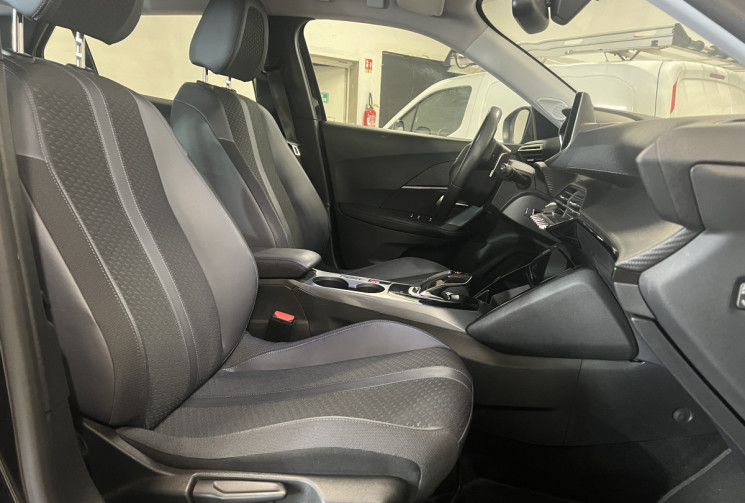 Peugeot 2008  1.5 BLUE-HDI EAT8 130 ALLURE / ENTRETIEN PEUGEOT