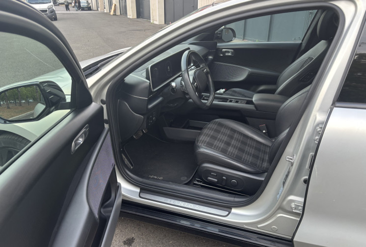 Hyundai Ioniq 6 77 KWH HTRAC 325 FIRST EDITION
