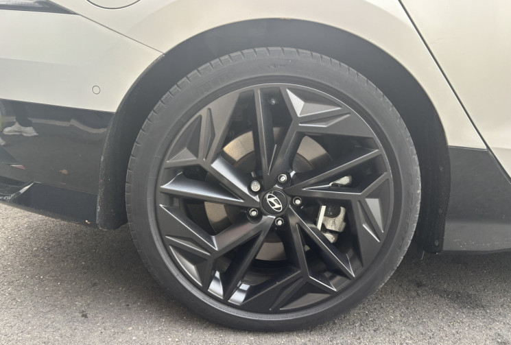 Hyundai Ioniq 6 325