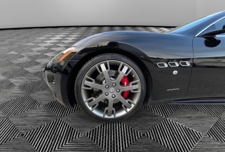 Maserati GranTurismo S 4.7 V8 / 439 CH / MOTEUR FERRARI