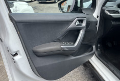 Peugeot 2008 1.2 THP 110 ALLURE