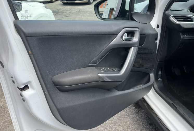 Peugeot 2008 1.2 THP 110 ALLURE