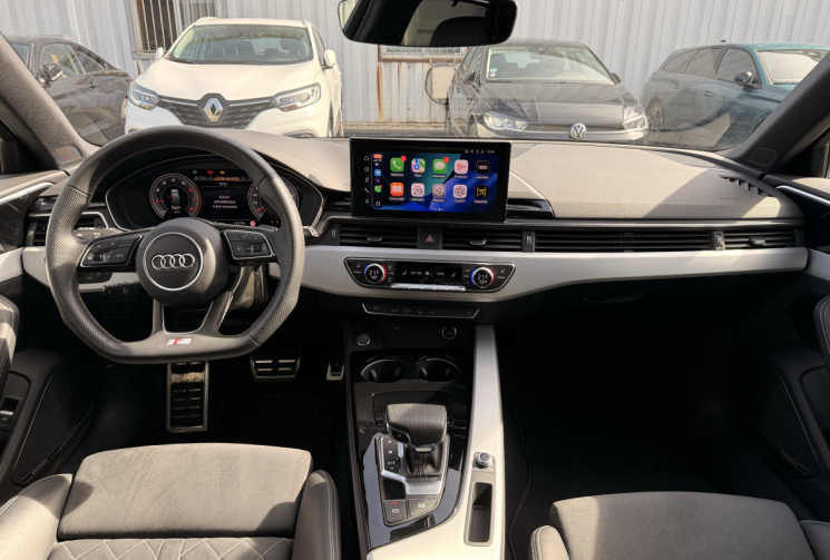 Audi A4 Avant Competition 40 TFSI 204 S tronic – Pack son BO - Pack Black - noir Mythic 