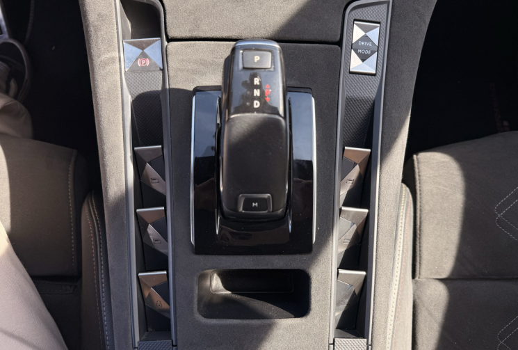 DS DS 7 Crossback 180ch Performance Line * régulateur adaptatif * carplay * excellent état *