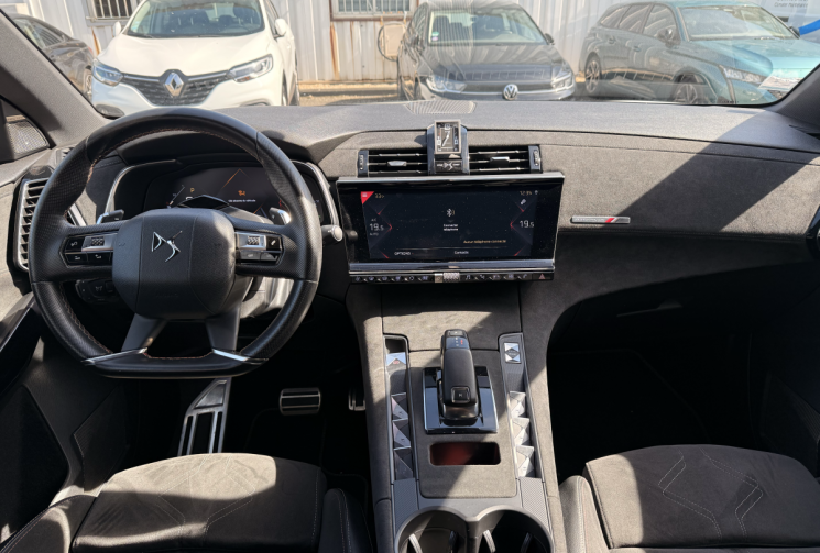 DS DS 7 Crossback 180ch Performance Line * régulateur adaptatif * carplay * excellent état *