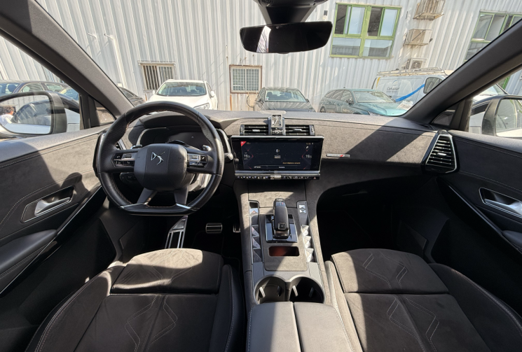 DS DS 7 Crossback 180ch Performance Line * régulateur adaptatif * carplay * excellent état *