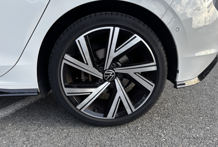 Volkswagen Golf 2.0 TDi 150ch  DSG7 - RLINE / TOIT OUVRANT / CARPLAY