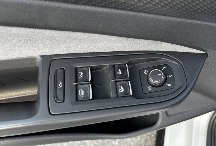 Volkswagen Golf 2.0 TDi 150ch  DSG7 - RLINE / TOIT OUVRANT / CARPLAY