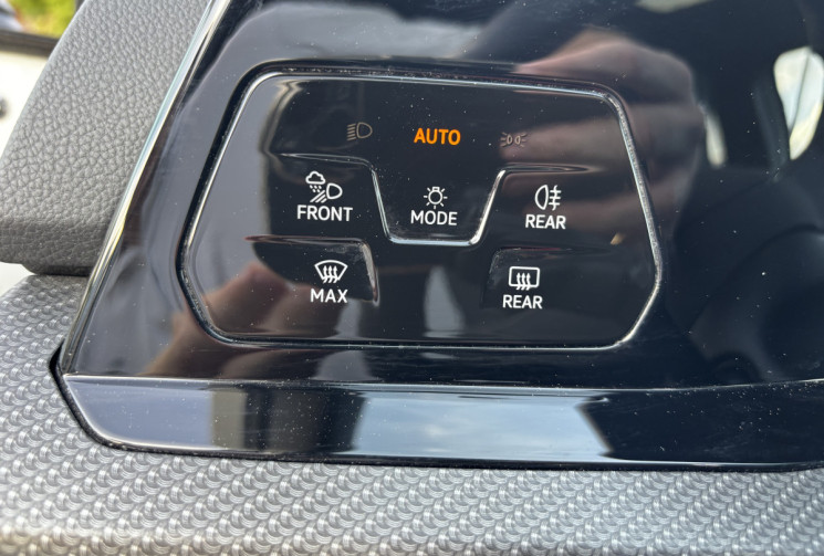 Volkswagen Golf 2.0 TDi 150ch  DSG7 - RLINE / TOIT OUVRANT / CARPLAY