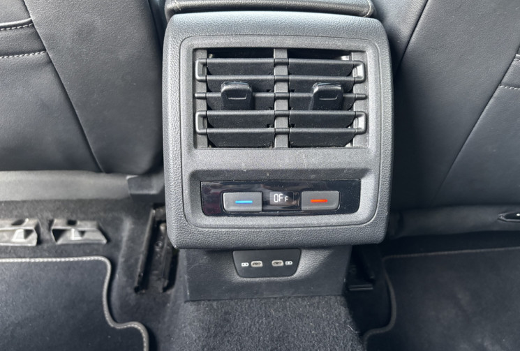 Volkswagen Golf 2.0 TDi 150ch  DSG7 - RLINE / TOIT OUVRANT / CARPLAY