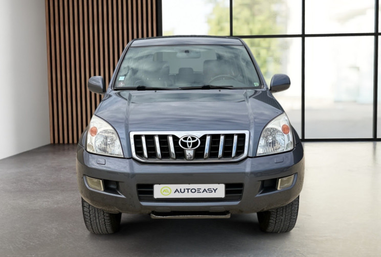 Toyota Land Cruiser KDJ120 SERIES 3.0 D-4D LOUNGE BVA - 8 PLACES / ATTELAGE 