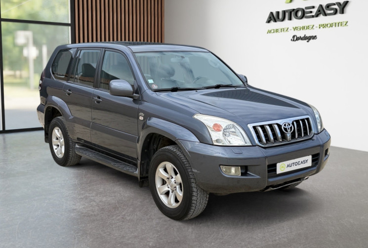 Toyota Land Cruiser KDJ120 SERIES 3.0 D-4D LOUNGE BVA - 8 PLACES / ATTELAGE 
