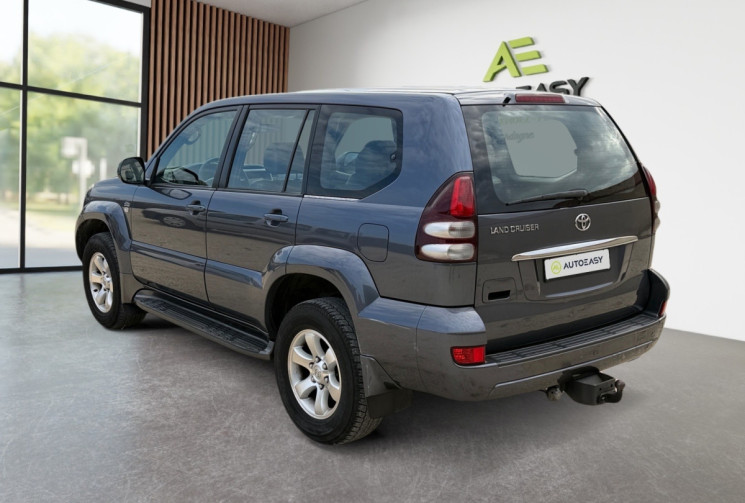Toyota Land Cruiser KDJ120 SERIES 3.0 D-4D LOUNGE BVA - 8 PLACES / ATTELAGE 