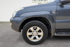 Toyota Land Cruiser KDJ120 SERIES 3.0 D-4D LOUNGE BVA - 8 PLACES / ATTELAGE 