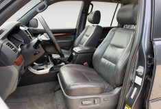 Toyota Land Cruiser KDJ120 SERIES 3.0 D-4D LOUNGE BVA - 8 PLACES / ATTELAGE 