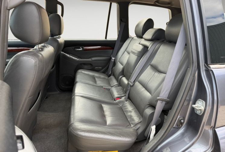 Toyota Land Cruiser KDJ120 SERIES 3.0 D-4D LOUNGE BVA - 8 PLACES / ATTELAGE 