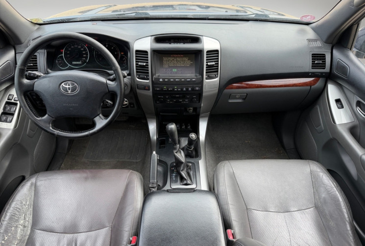 Toyota Land Cruiser KDJ120 SERIES 3.0 D-4D LOUNGE BVA - 8 PLACES / ATTELAGE 