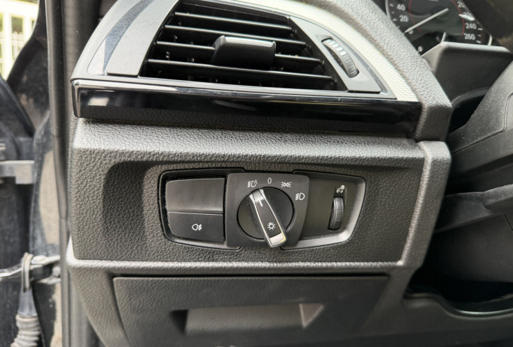 BMW Série 2 M235i xDrive 3.0 326 / Harman Kardon / Sièges Chauffants / Vidange Boite OK 