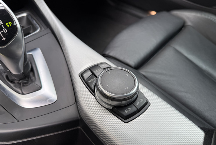 BMW Série 2 M235i xDrive 3.0 326 / Harman Kardon / Sièges Chauffants / Vidange Boite OK 