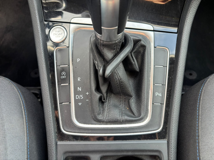Volkswagen Golf 1.6 TDI 115 CONNECT PHASE 2 / APPLE CAR PLAY / SUIVIE / RÉVISÉE / FRANCAISE