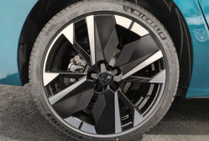 Peugeot 308 III GT Hybrid 145 e-DCS6 Bleu Lagoa