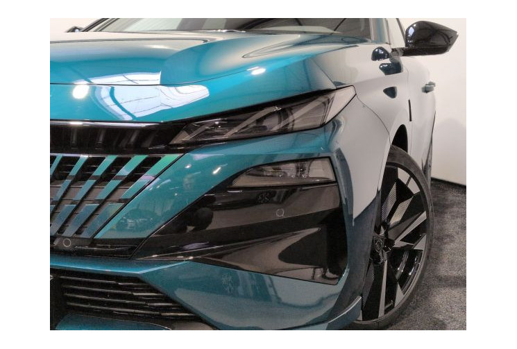 Peugeot 308 III GT Hybrid 145 e-DCS6 Bleu Lagoa