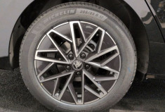 Skoda OCTAVIA IV Selection 2.0 TDI 150 ch SCR DSG7 Noir Magic nacré