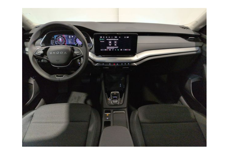 Skoda OCTAVIA IV Selection 2.0 TDI 150 ch SCR DSG7 Noir Magic nacré