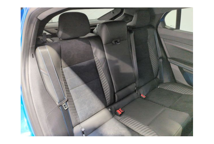 Renault RAFALE esprit Alpine E-Tech full hybrid 200 ch Bleu sommet / toit noir