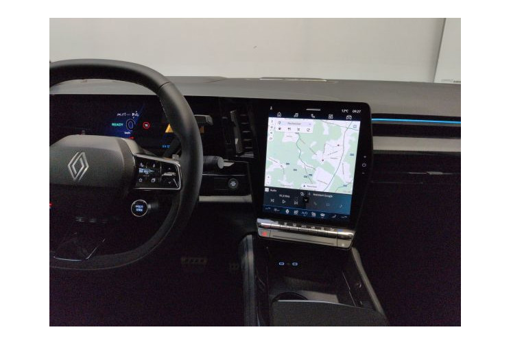 Renault RAFALE esprit Alpine E-Tech full hybrid 200 ch Bleu sommet / toit noir