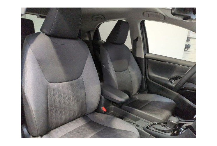 Toyota YARIS IV Design 116h Gris Célestine