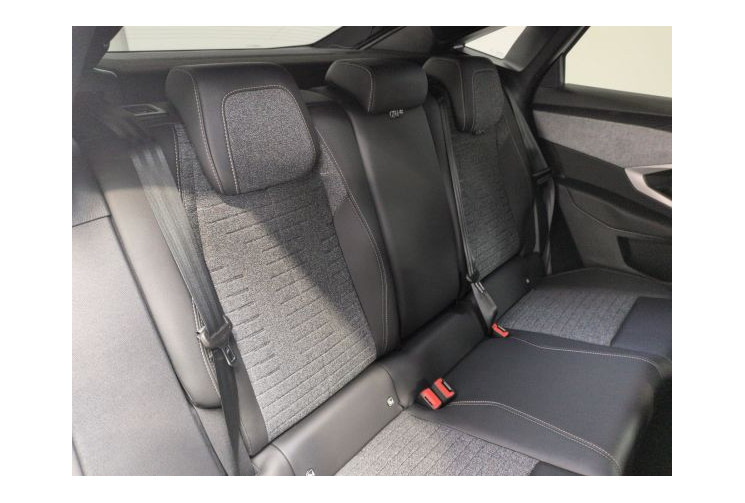 Peugeot 3008 III Allure Hybrid 145 e-DCS6 Blanc Okénite