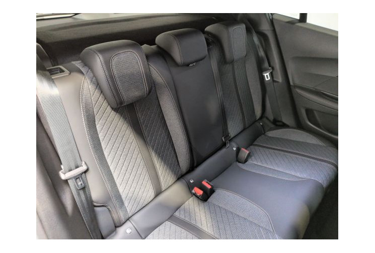 Peugeot 2008 II Allure Hybrid 145 e-DCS6 Blanc Okénite