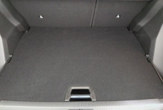 Peugeot 2008 II Allure Hybrid 145 e-DCS6 Blanc Okénite
