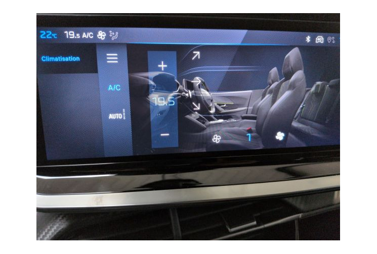Peugeot 2008 II Allure Hybrid 145 e-DCS6 Blanc Okénite