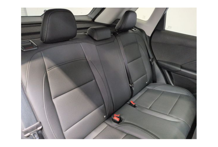 Mg ZS III Luxury 1.5 L Hybrid+ 197 ch Cosmic Silver