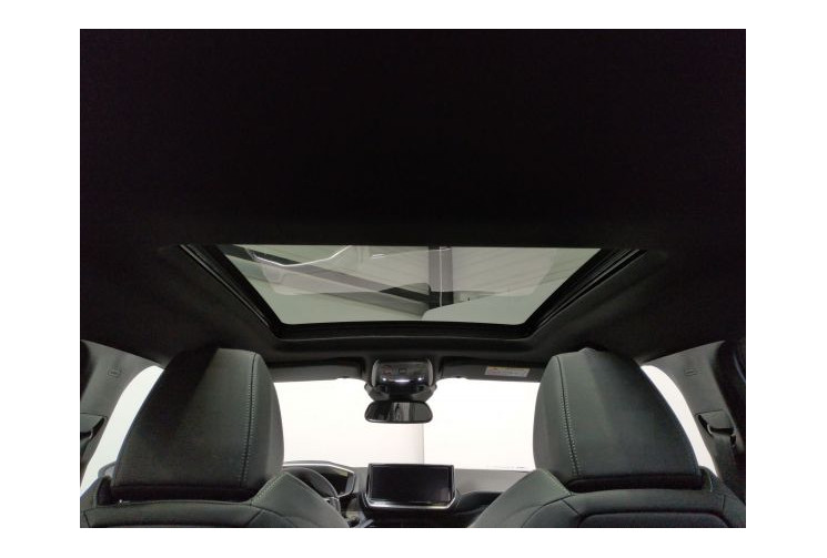 Peugeot 2008 II GT Hybrid 145 e-DCS6 Blanc Okénite /Toit noir