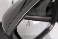 Peugeot 2008 II GT Hybrid 145 e-DCS6 Blanc Okénite /Toit noir