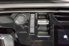 Peugeot 5008 III GT Hybrid 145 ch e-DCS6 Gris Titan/Toit Noir